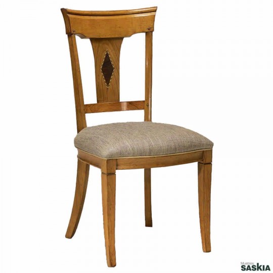 Exquisita silla realizada en madera maciza de cerezo silvestre, tejido venus.