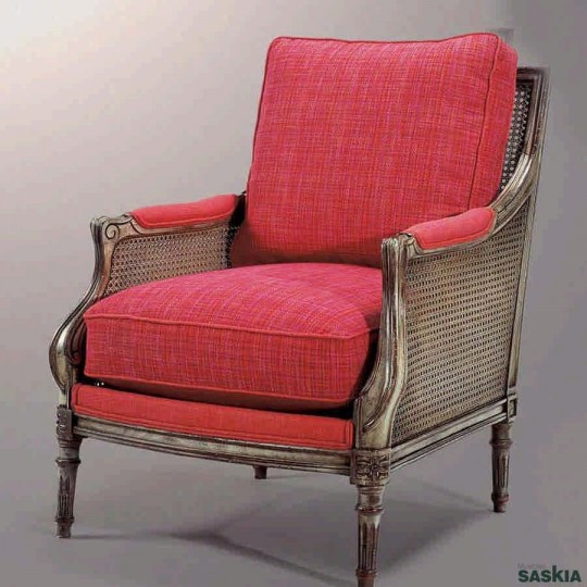 Exquisito sillón estilo louis xvi realizado en madera maciza haya. laca gris foncé desconchada, tejido bali.